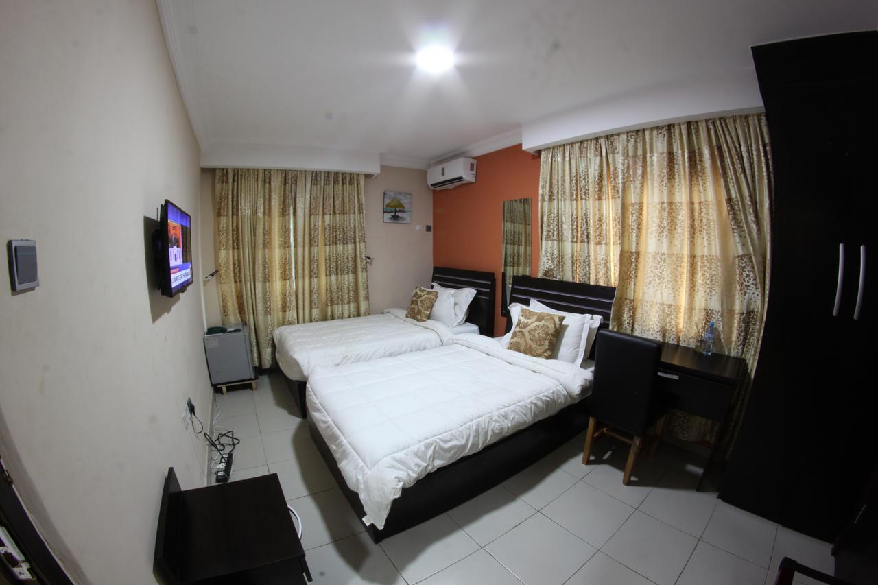 Celia'S Suites Abeokuta Екстер'єр фото