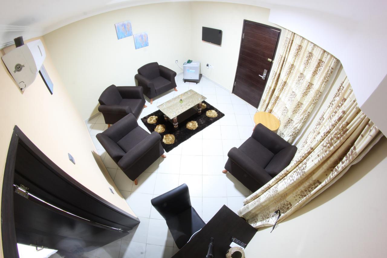 Celia'S Suites Abeokuta Екстер'єр фото