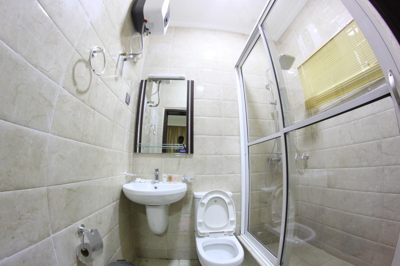 Celia'S Suites Abeokuta Екстер'єр фото